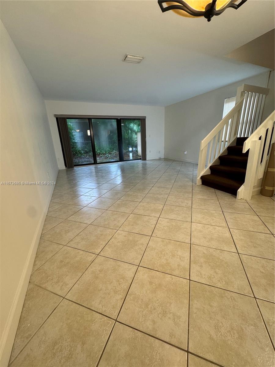 CASA VERDE CONDO - Residential