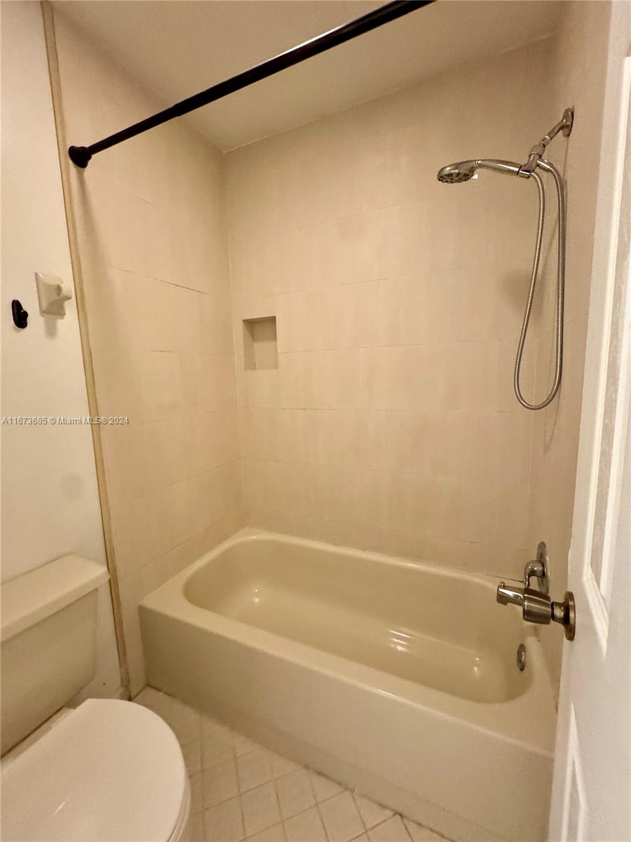 CASA VERDE CONDO - Residential