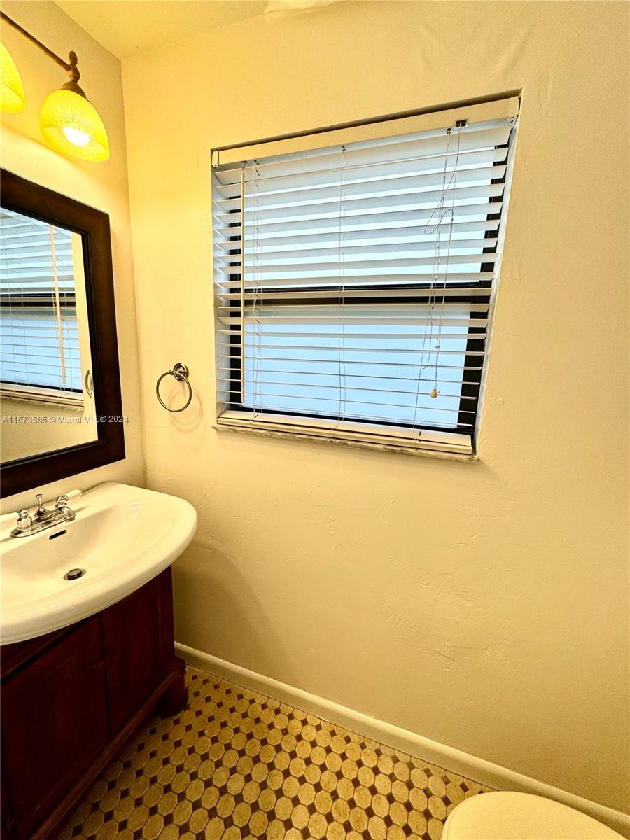 CASA VERDE CONDO - Residential