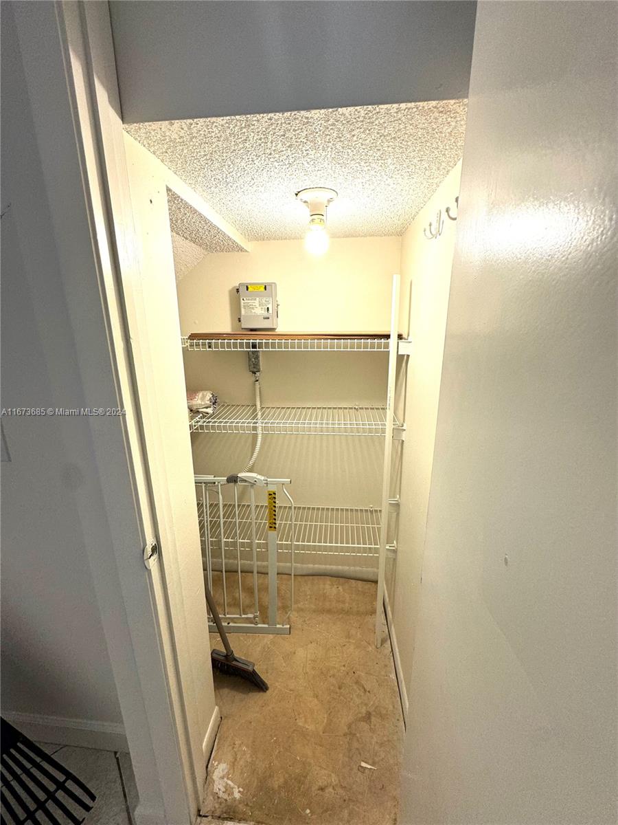CASA VERDE CONDO - Residential