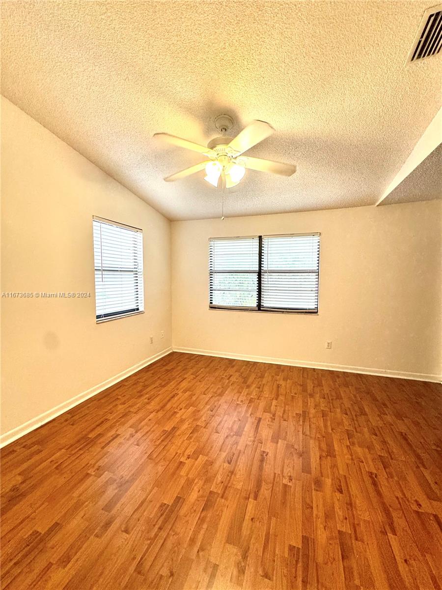 CASA VERDE CONDO - Residential