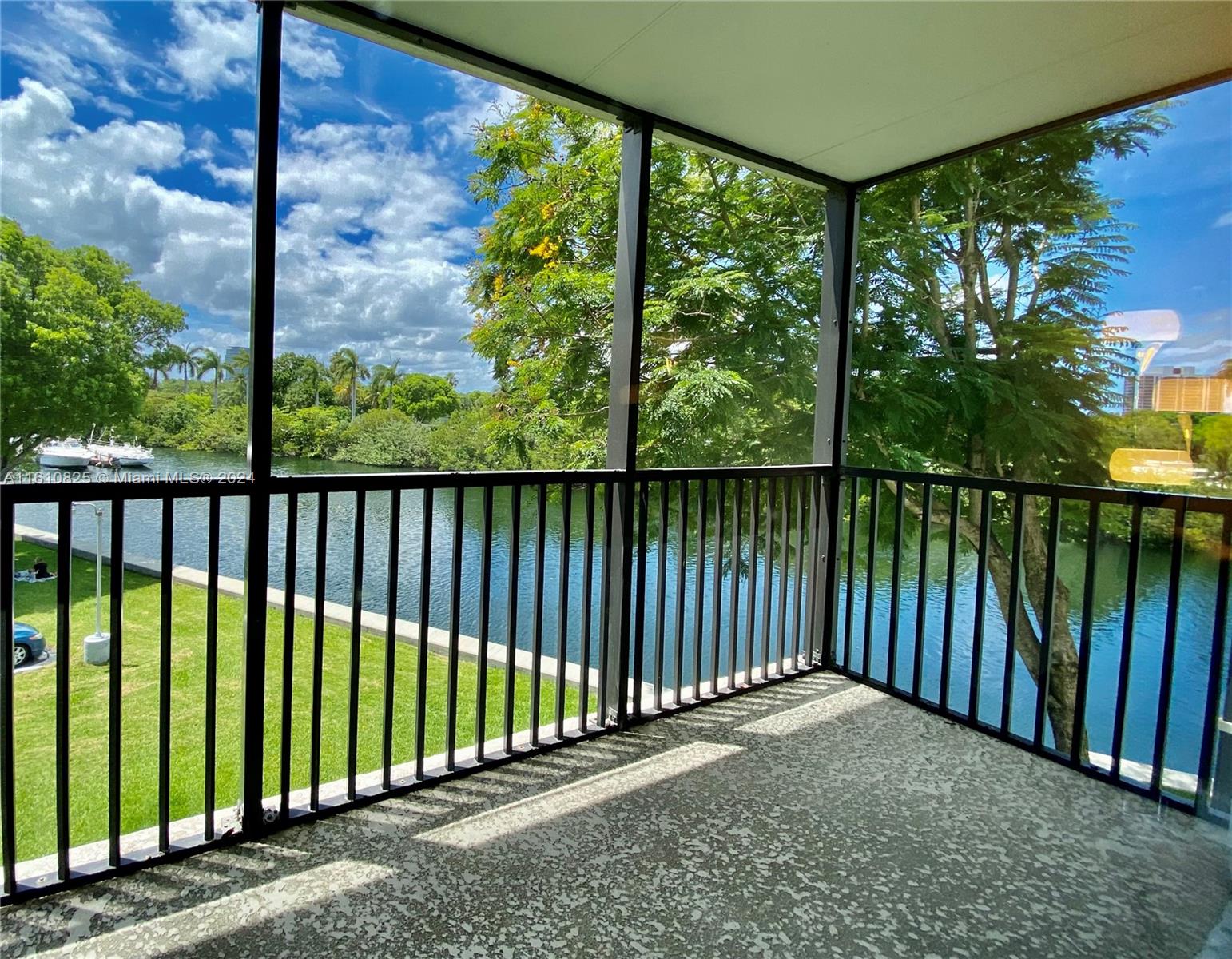 ENSENADA CONDO BLDG E-II - Residential