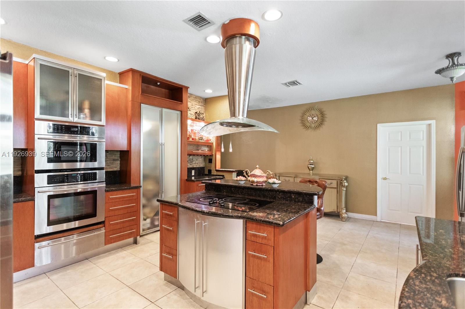 RIVIERA ISLES II - Residential