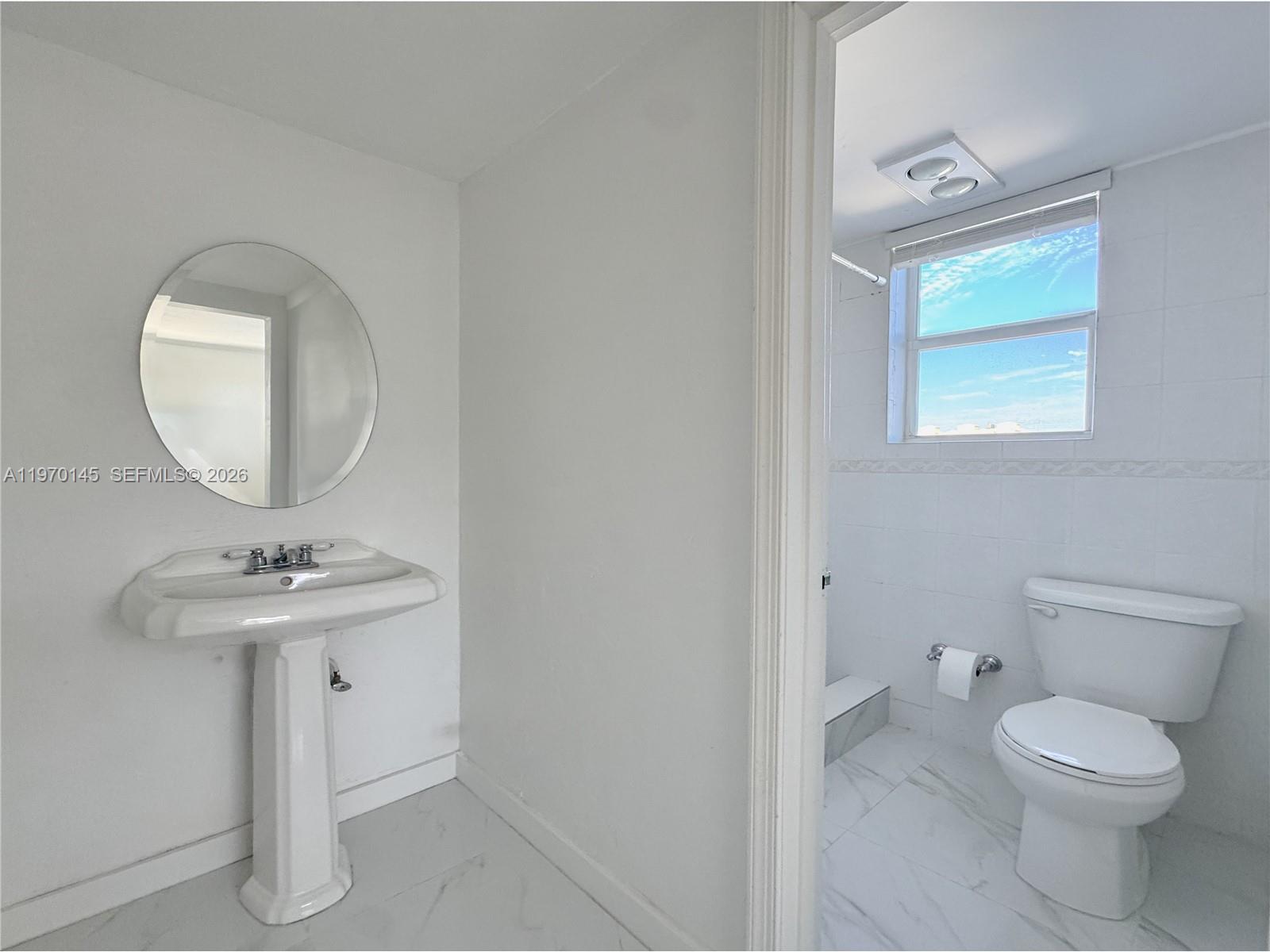 CRANDON TOWER CONDO - Residential