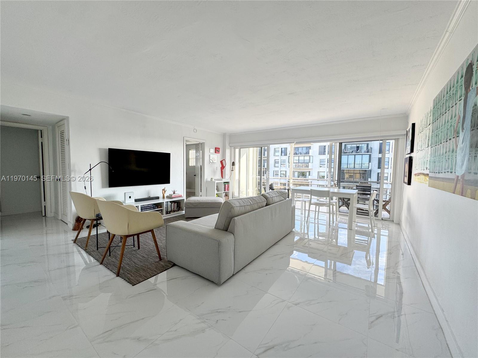 CRANDON TOWER CONDO - Residential