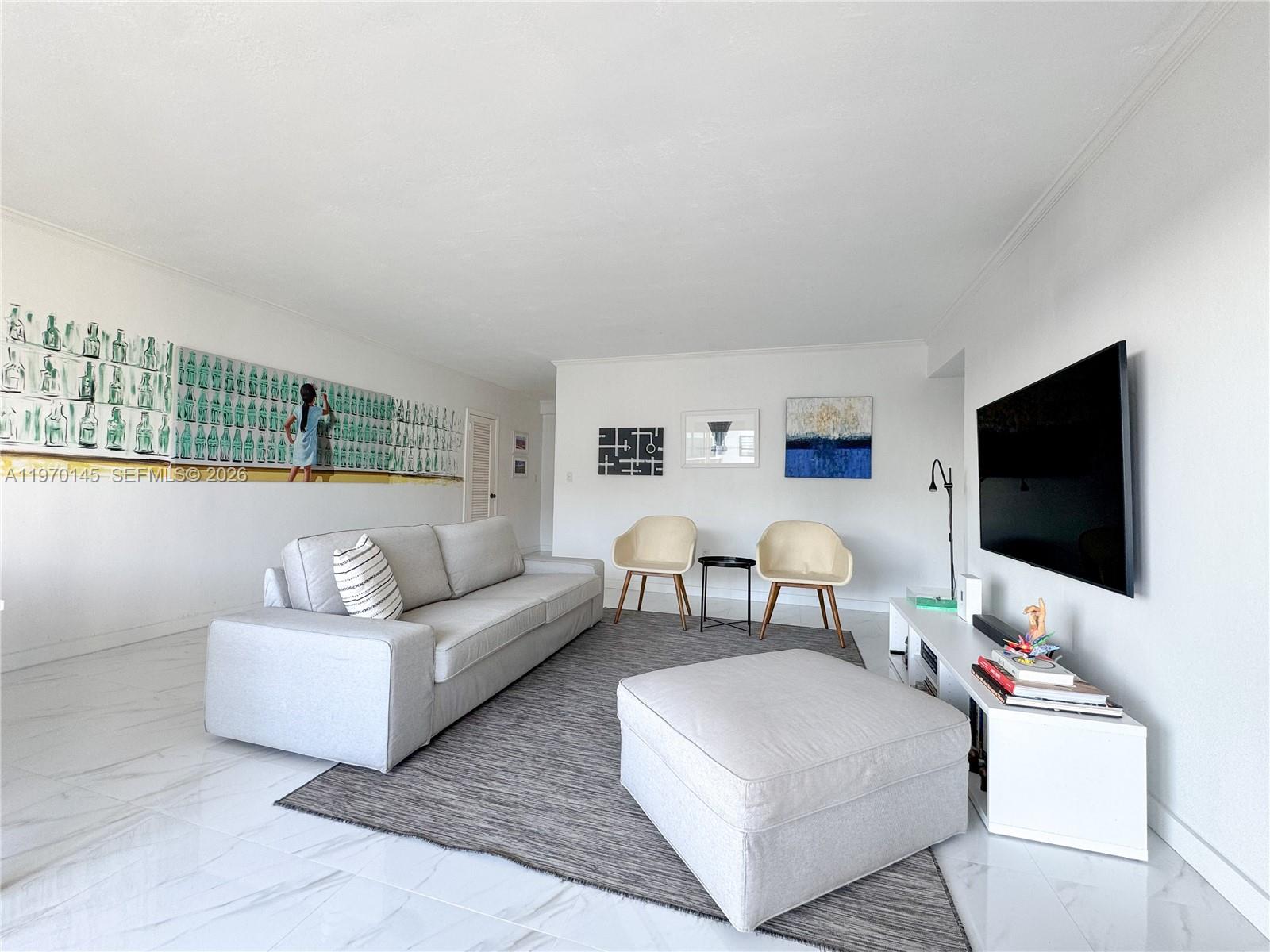 CRANDON TOWER CONDO - Residential