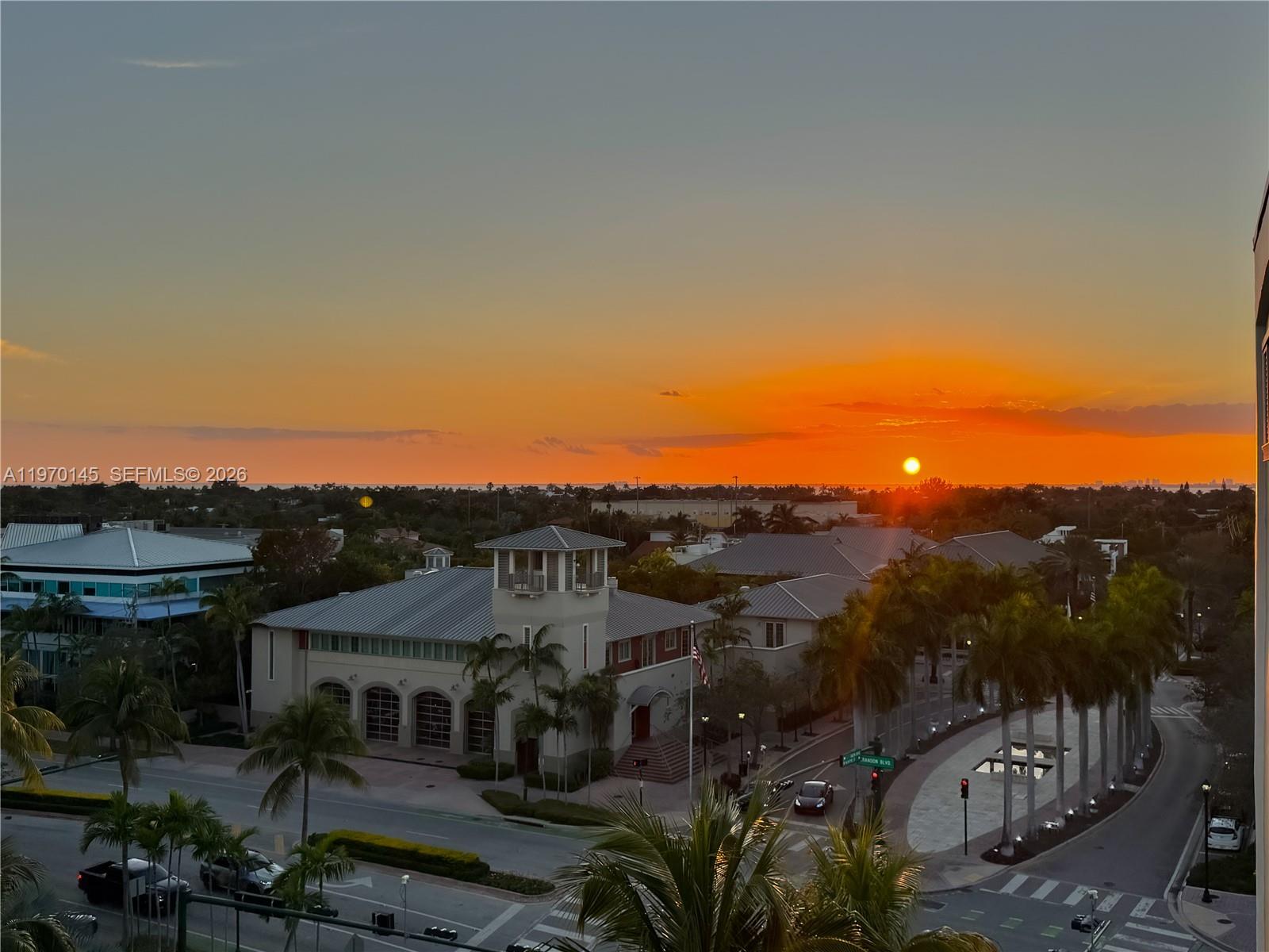 CRANDON TOWER CONDO - Residential