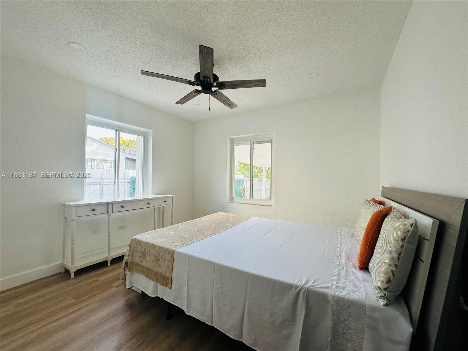 CORAL NOOK - Residential