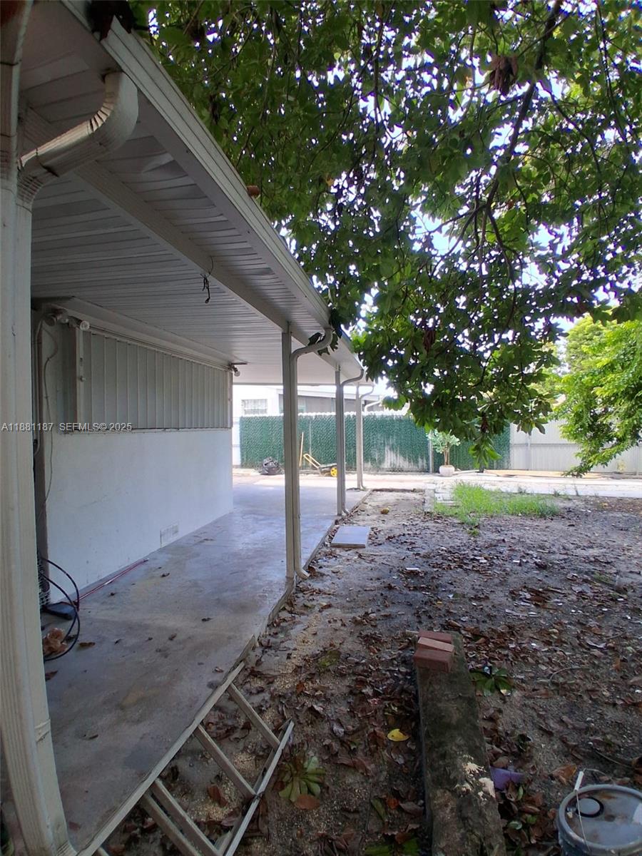 CORAL NOOK - Residential