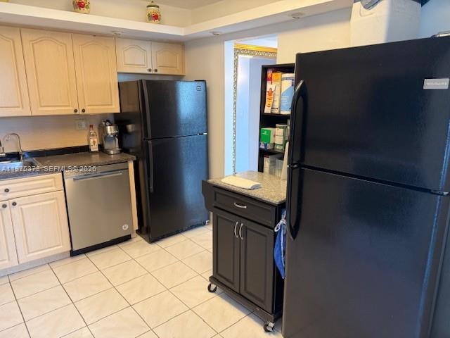 PARKER DORADO CONDO - Residential