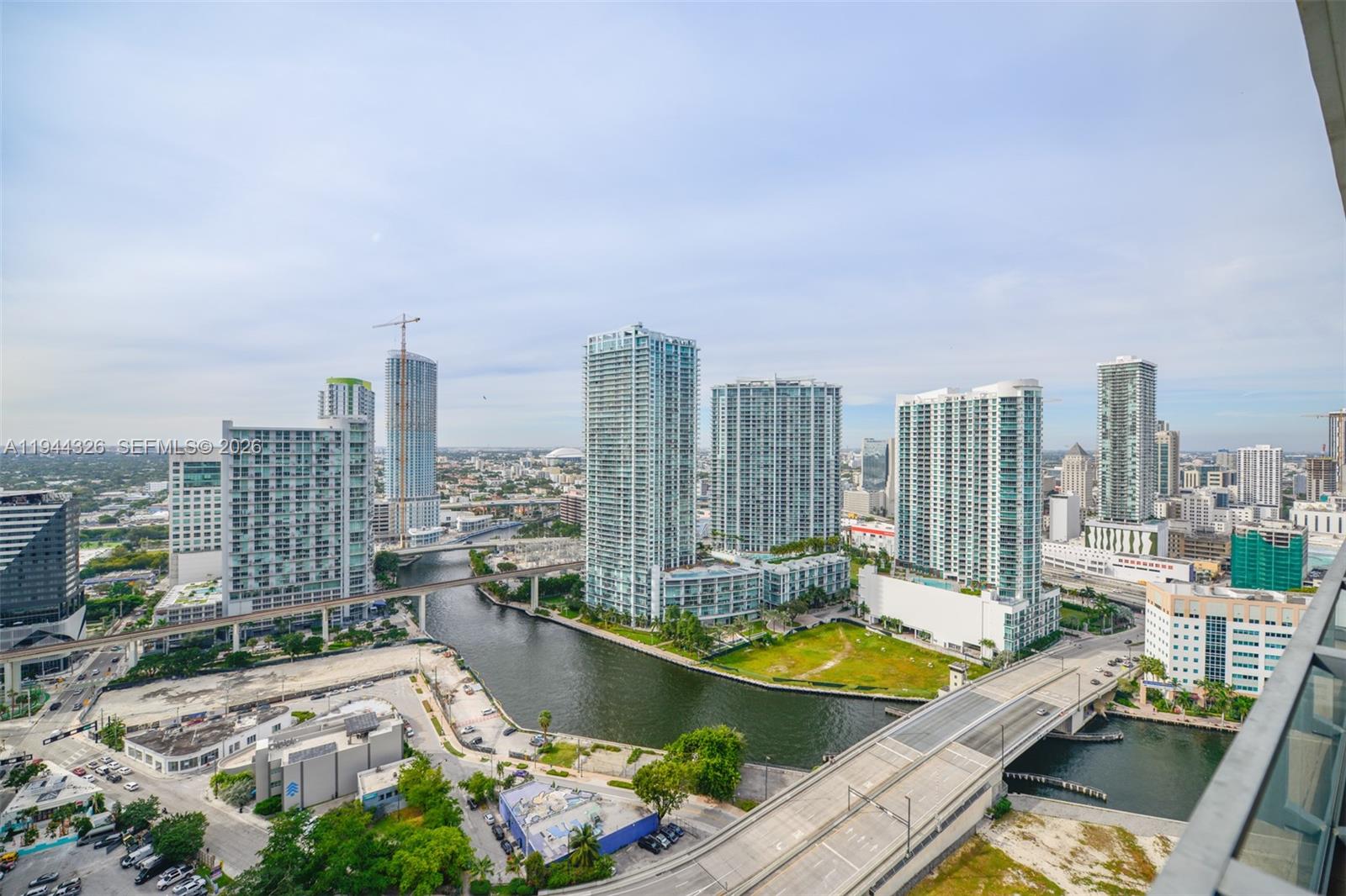 REACH CONDO - Residential Lease