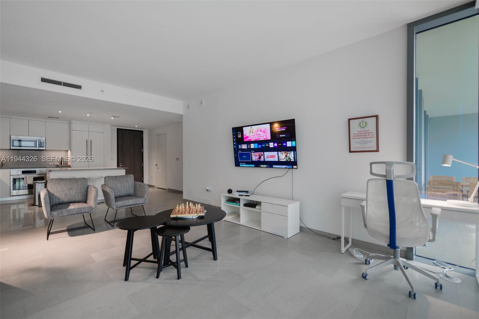 REACH CONDO - Residential Lease