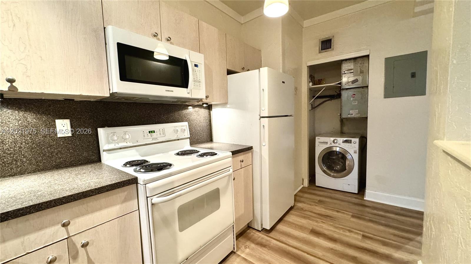 SAN REMO OF SOUTH BEACH C - Residential