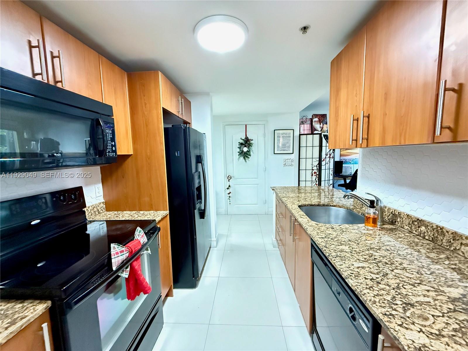 BRICKELL WAY CONDO - Residential