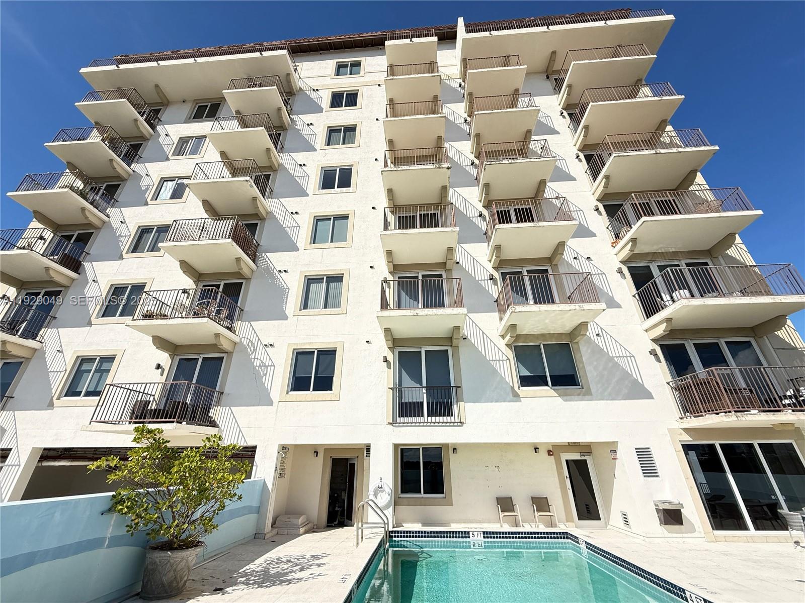 BRICKELL WAY CONDO - Residential