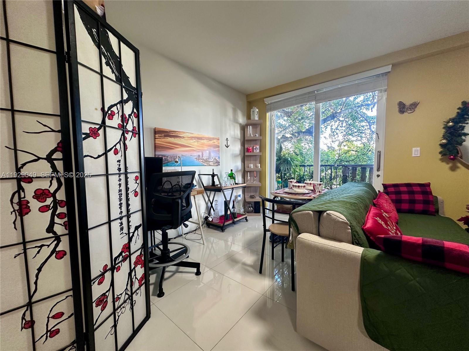 BRICKELL WAY CONDO - Residential