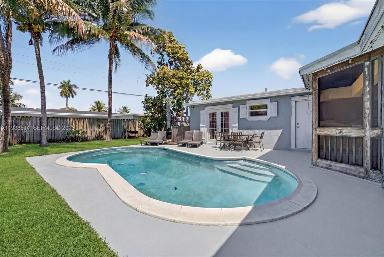 SUNRISE GOLF VILLAGE SEC - Residential