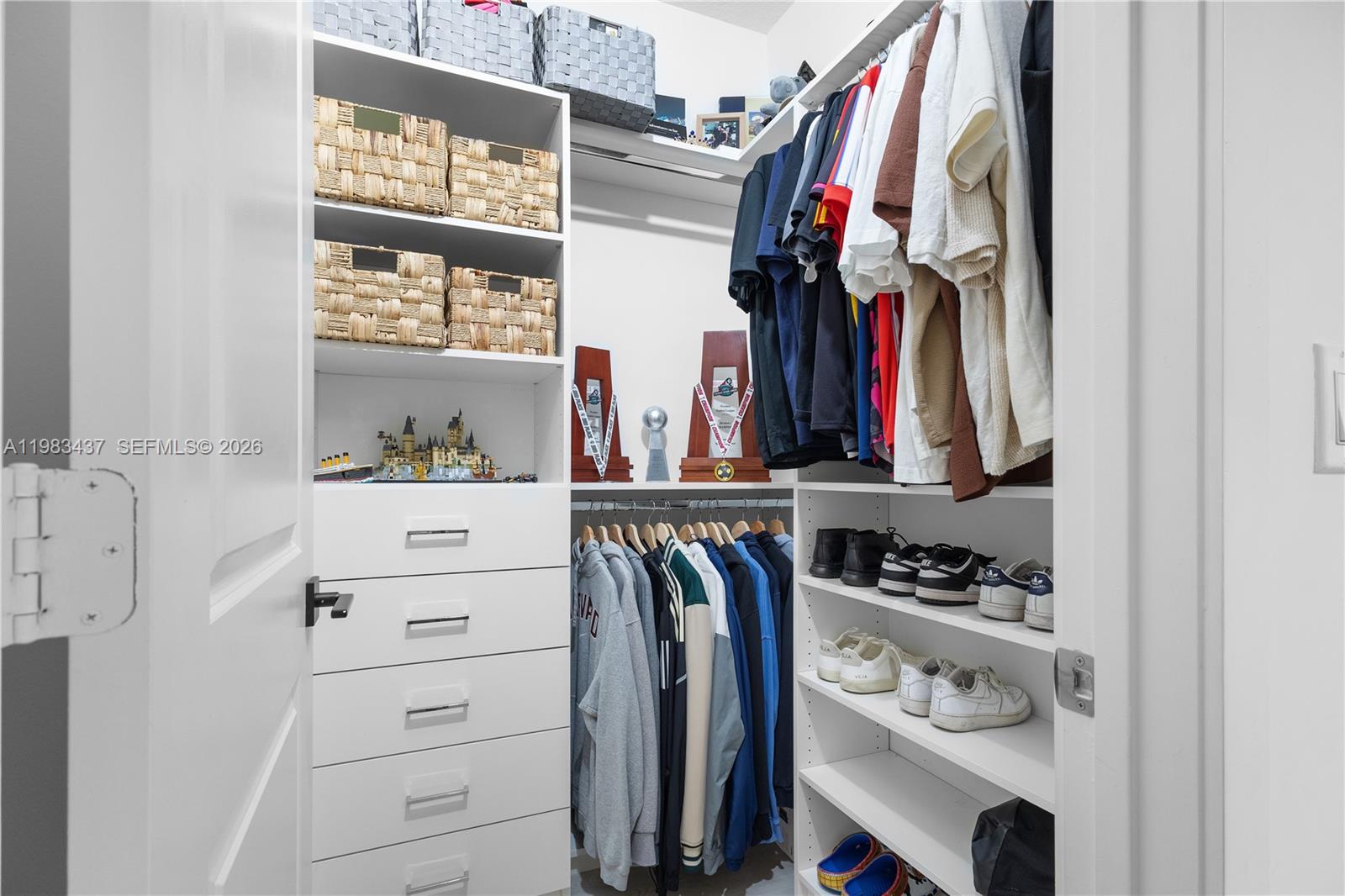 MARBELLA - Residential Lease