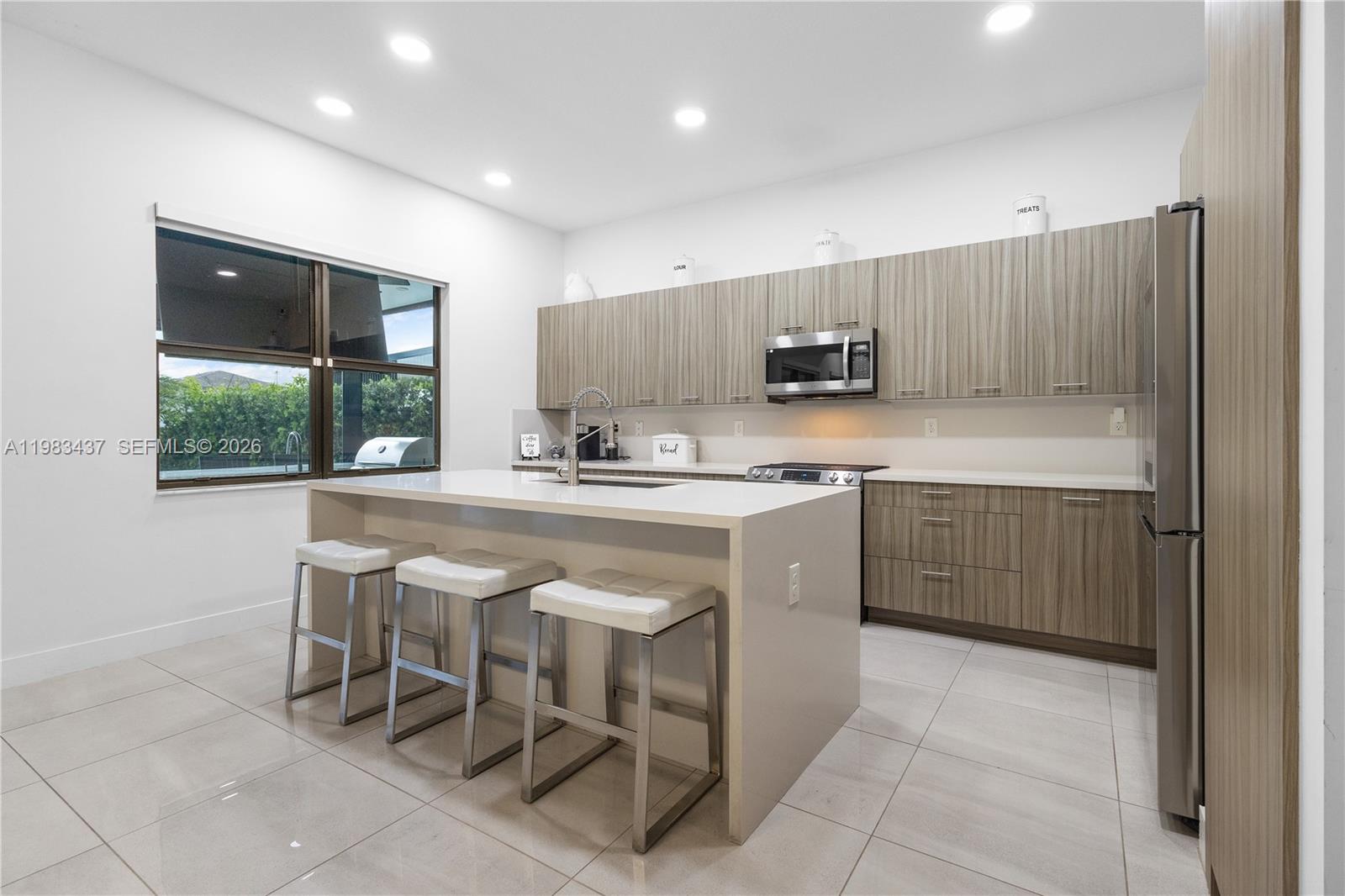 MARBELLA - Residential Lease