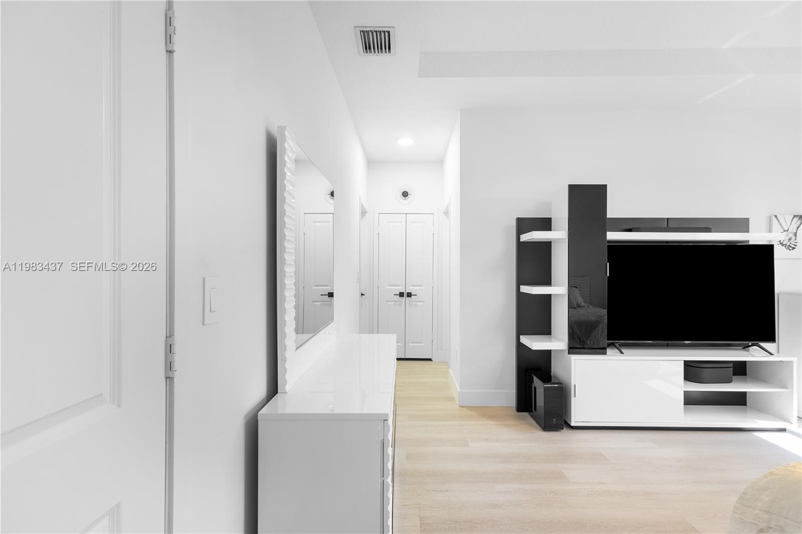 MARBELLA - Residential Lease