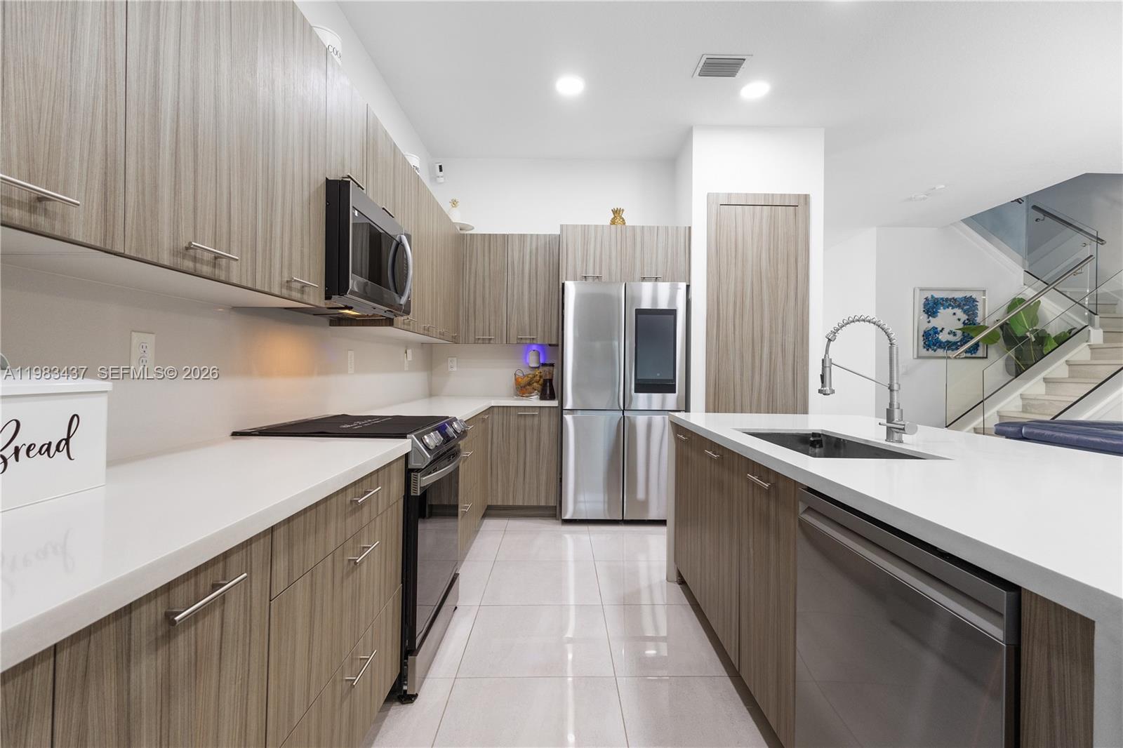 MARBELLA - Residential Lease