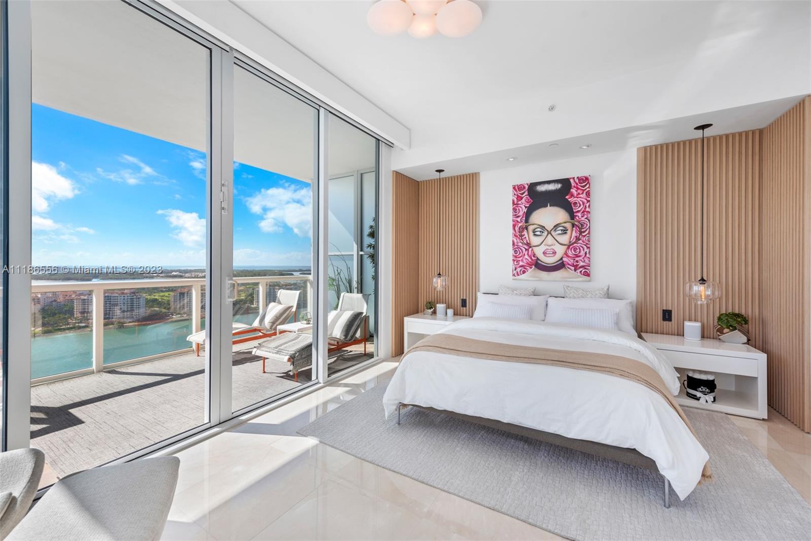 CONTINUUM ON SOUTH BEACH - Residential