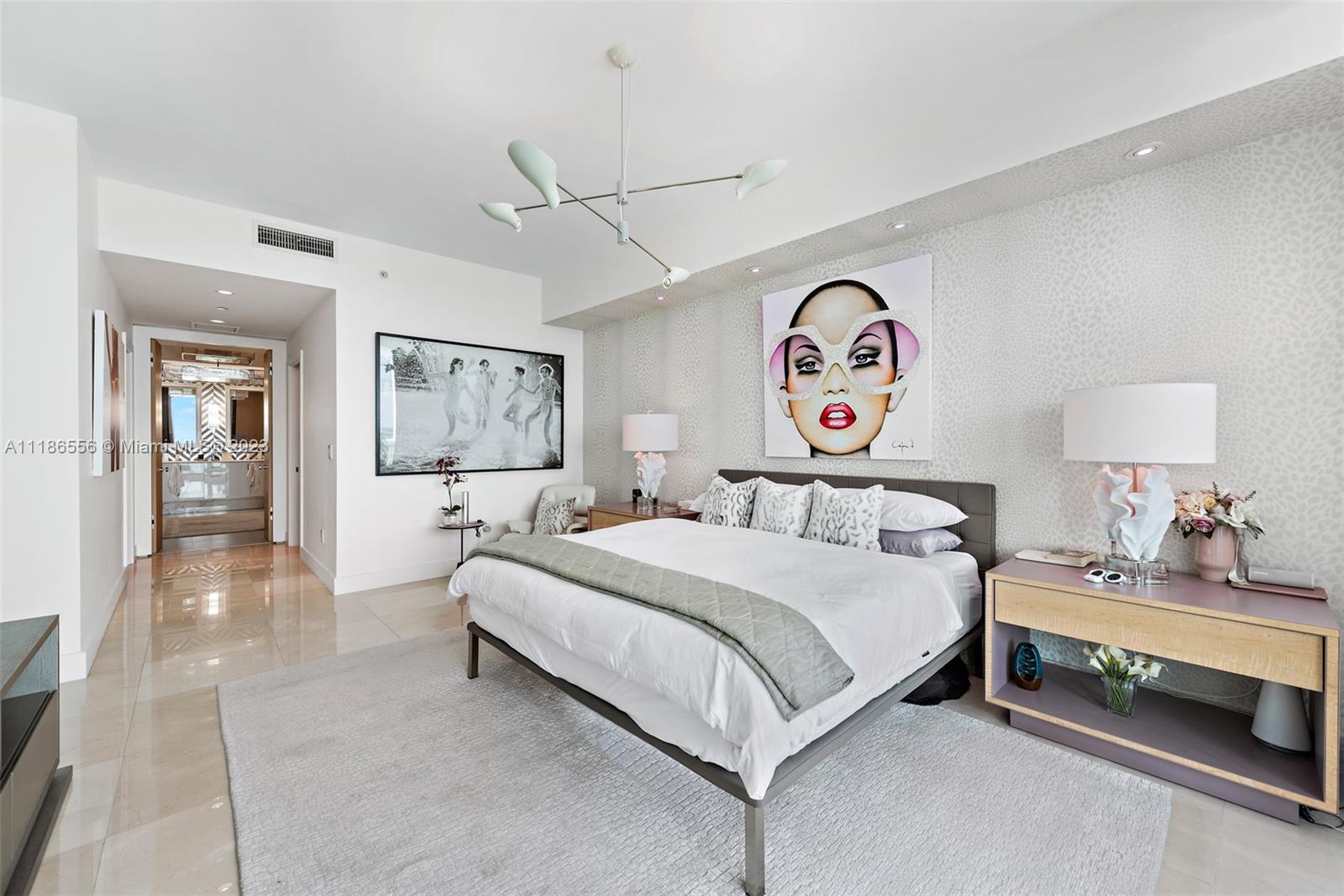 CONTINUUM ON SOUTH BEACH - Residential