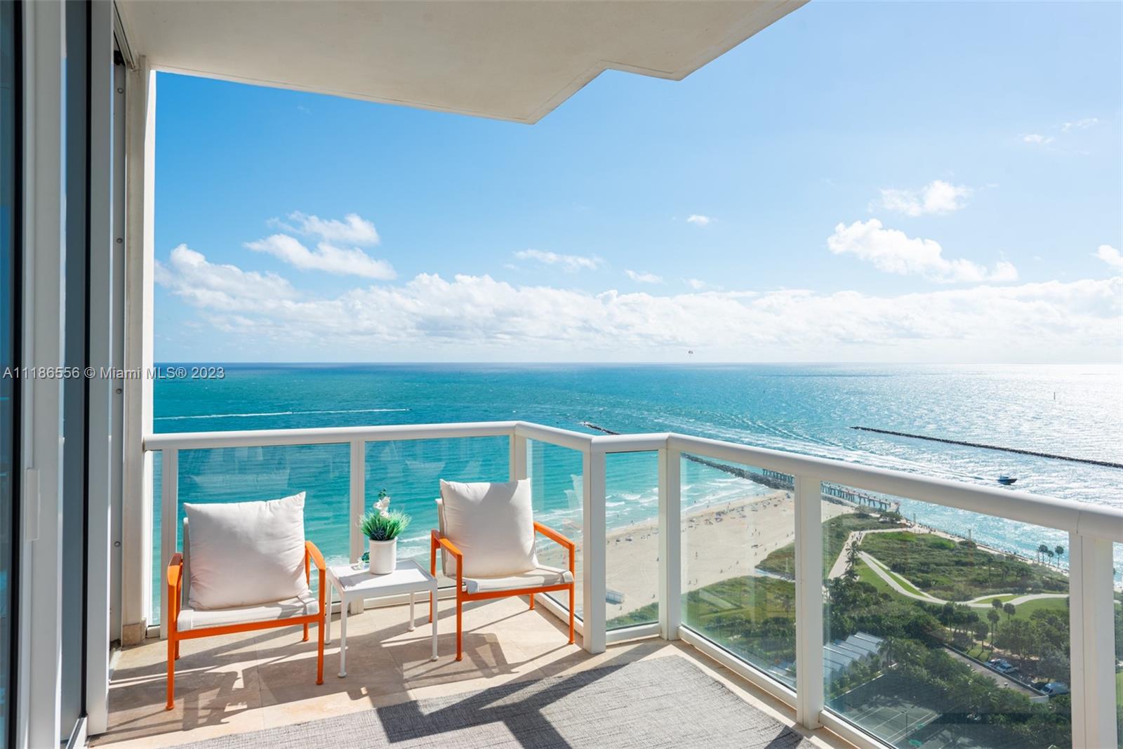 CONTINUUM ON SOUTH BEACH - Residential