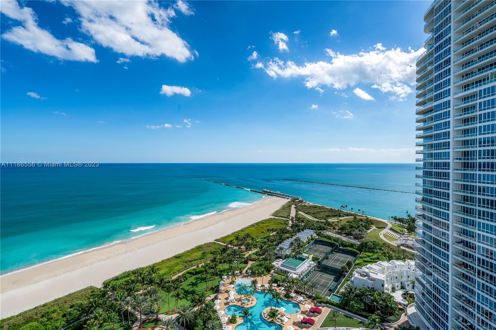 CONTINUUM ON SOUTH BEACH - Residential