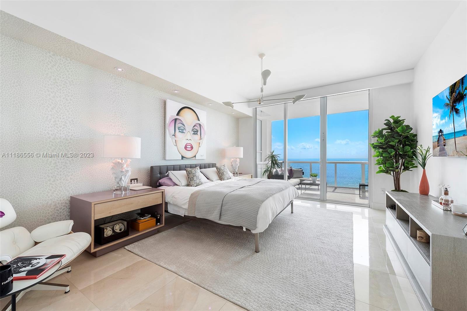 CONTINUUM ON SOUTH BEACH - Residential