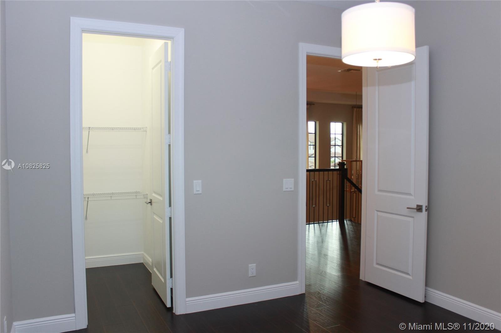 Parkland Bay - Residential