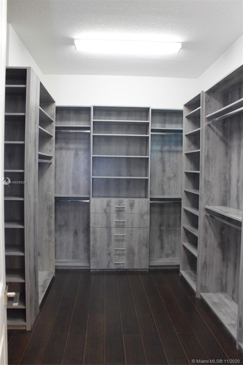 Parkland Bay - Residential