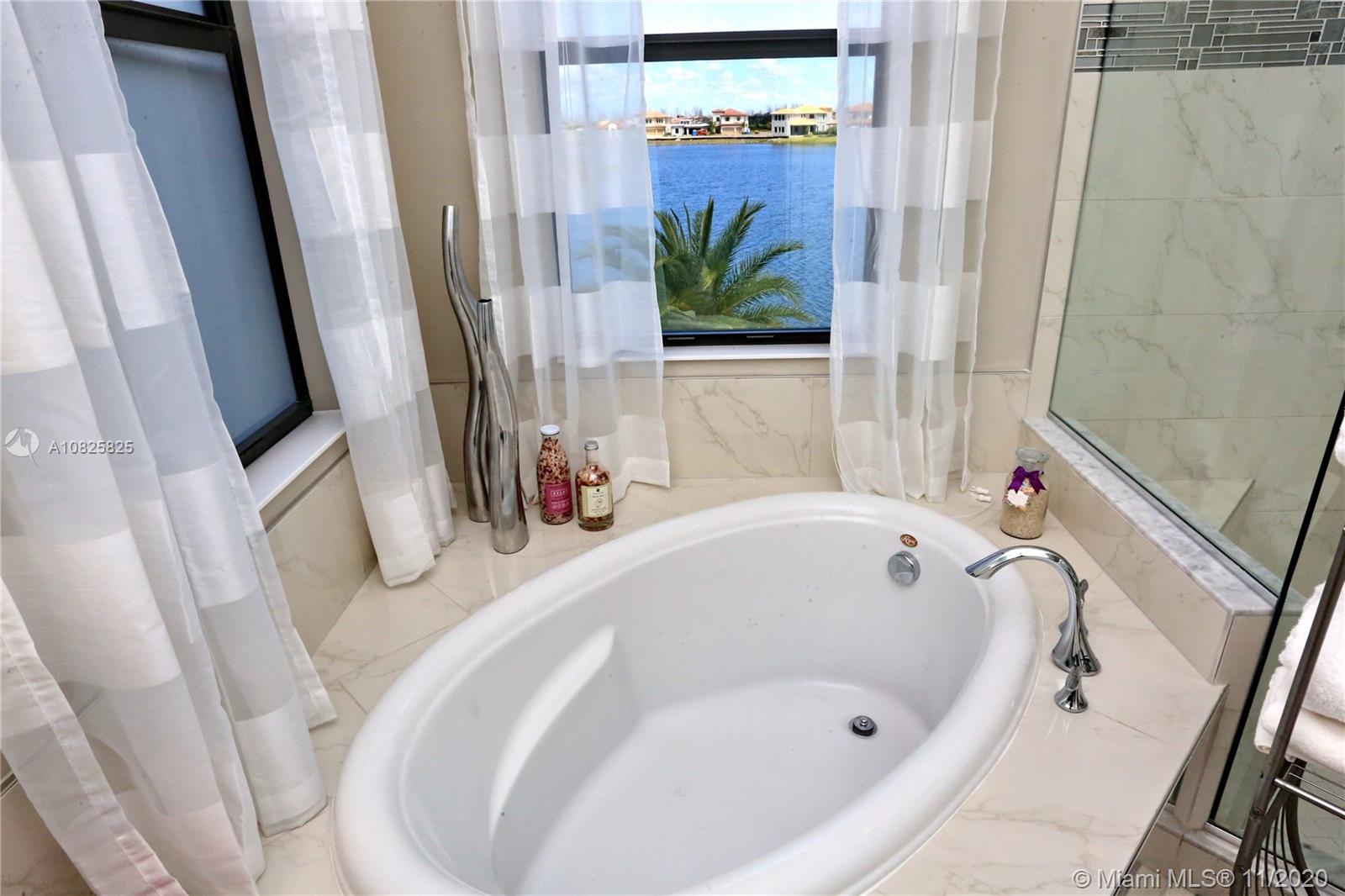 Parkland Bay - Residential