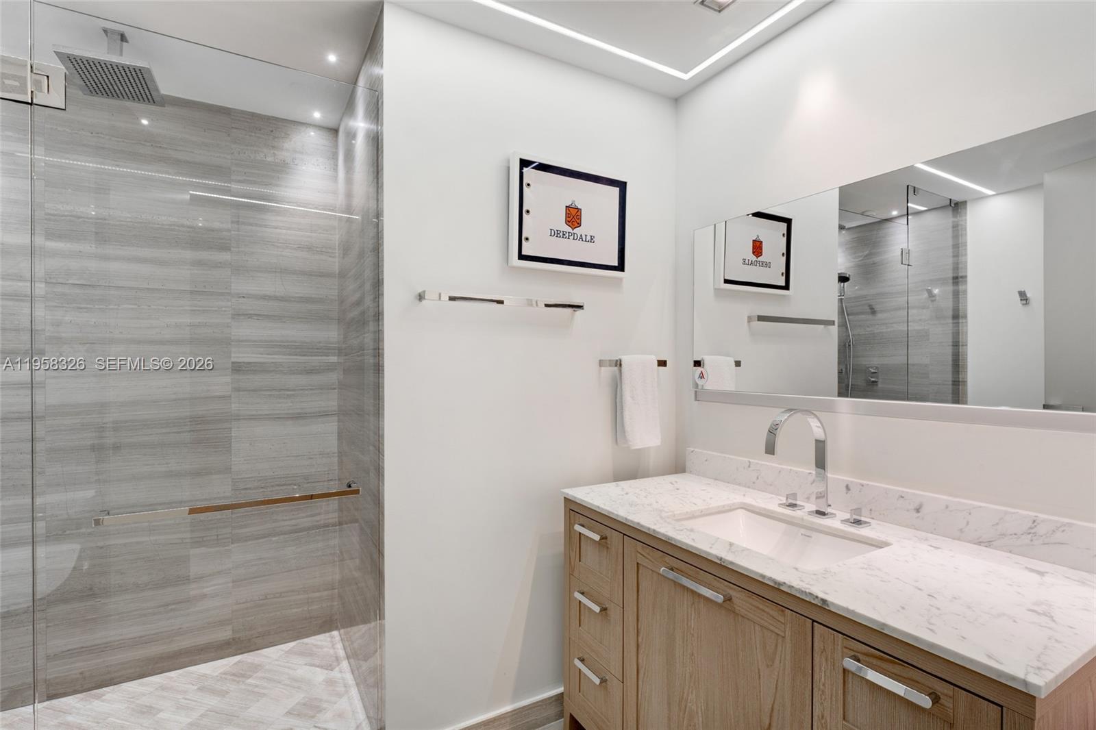 OCEANA KEY BISCAYNE CONDO - Residential