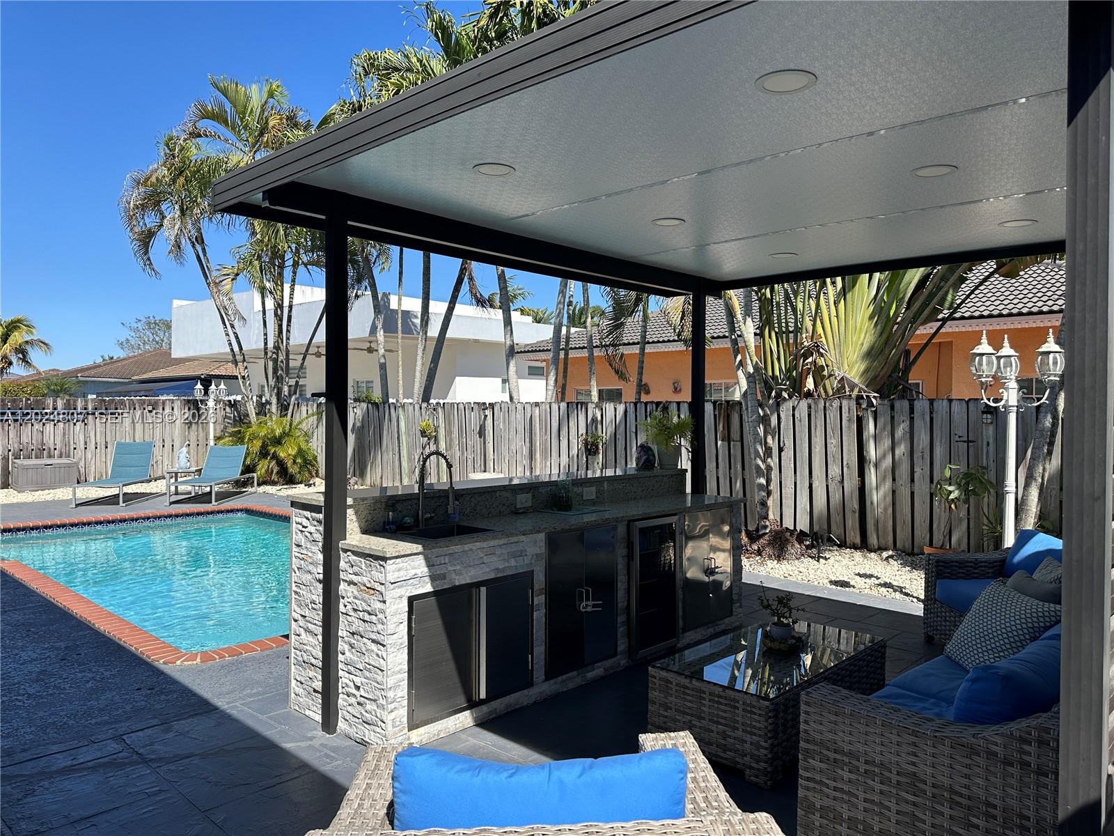 FANTASY REEF - Residential
