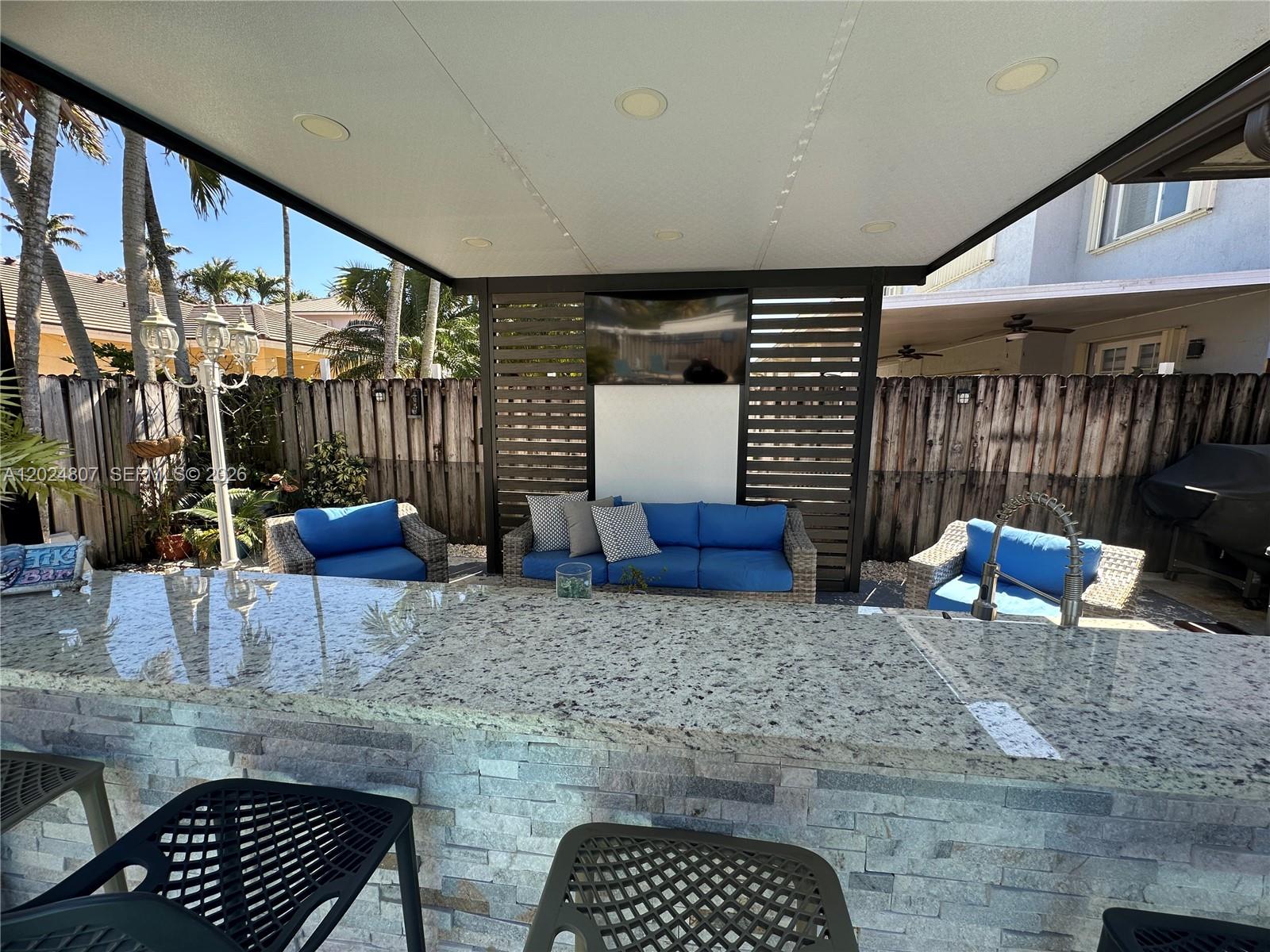 FANTASY REEF - Residential
