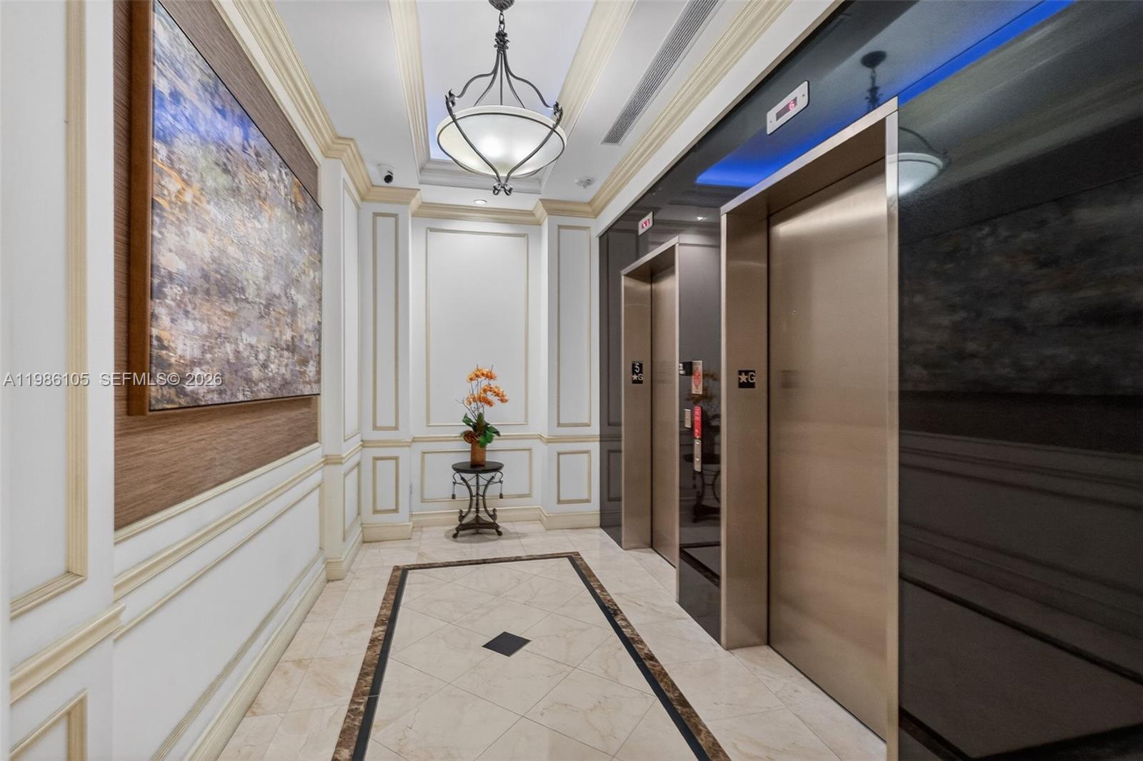 THE PONCE TOWER CONDO - Residential