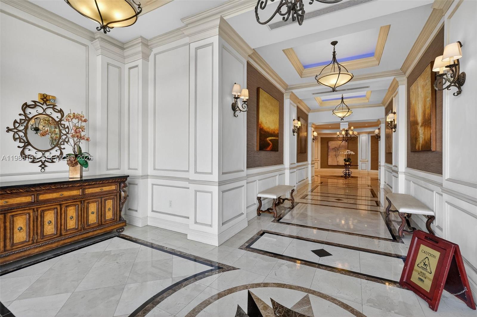 THE PONCE TOWER CONDO - Residential