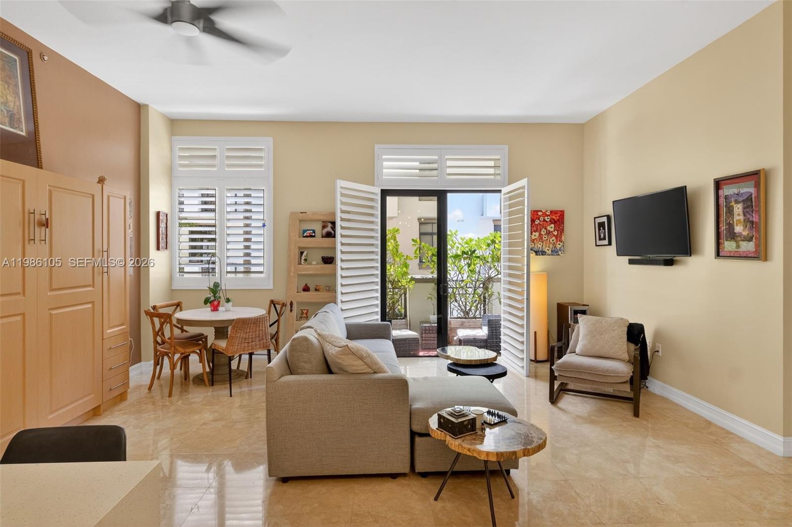 THE PONCE TOWER CONDO - Residential