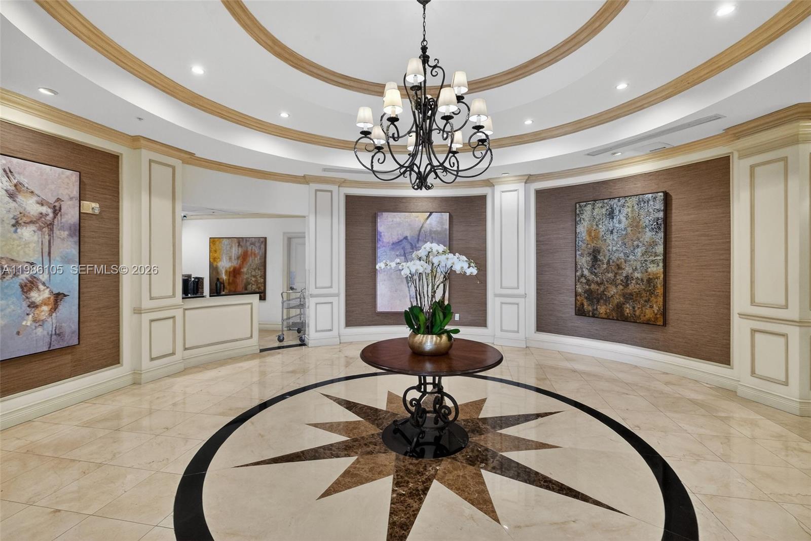 THE PONCE TOWER CONDO - Residential