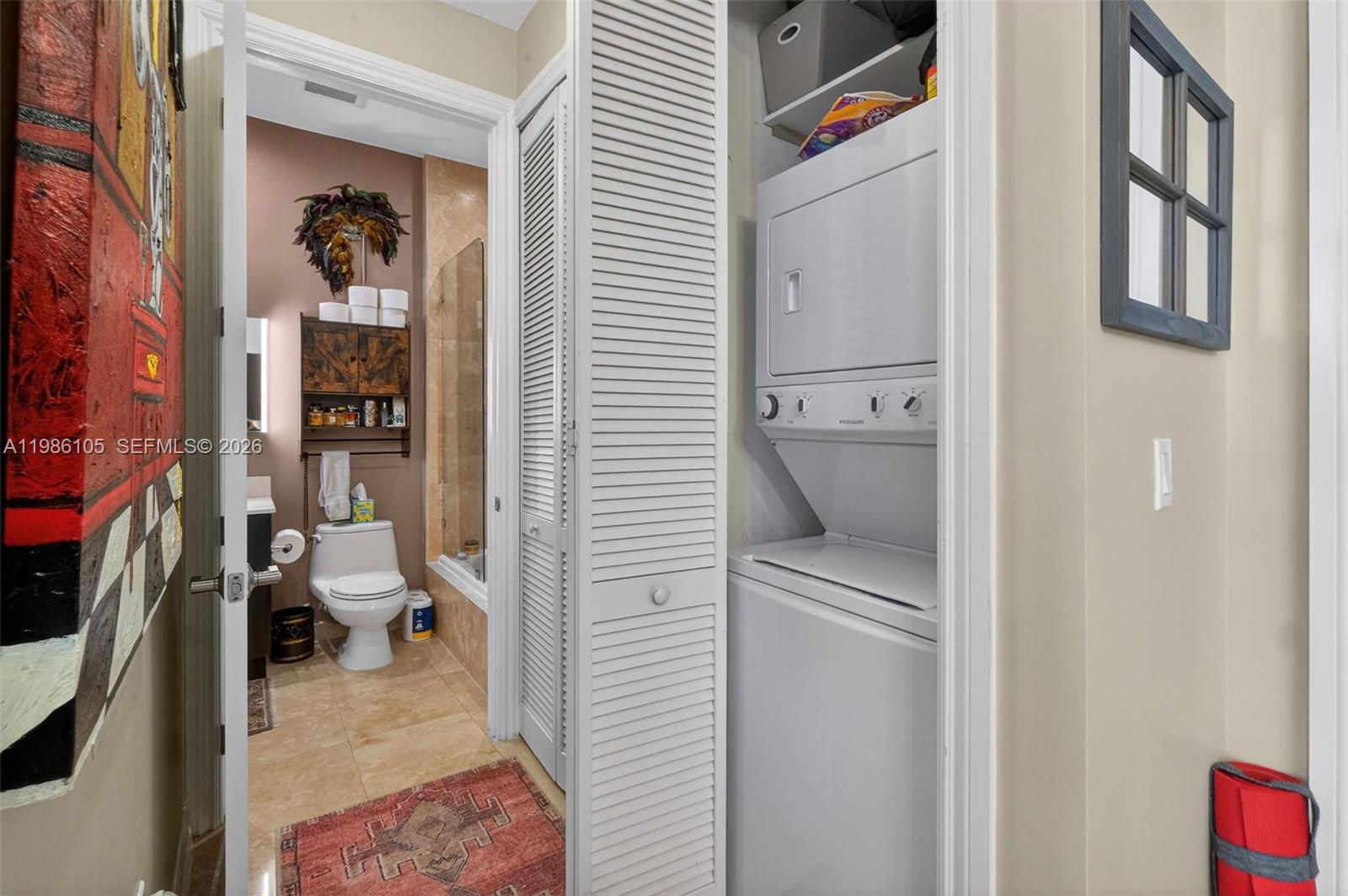 THE PONCE TOWER CONDO - Residential