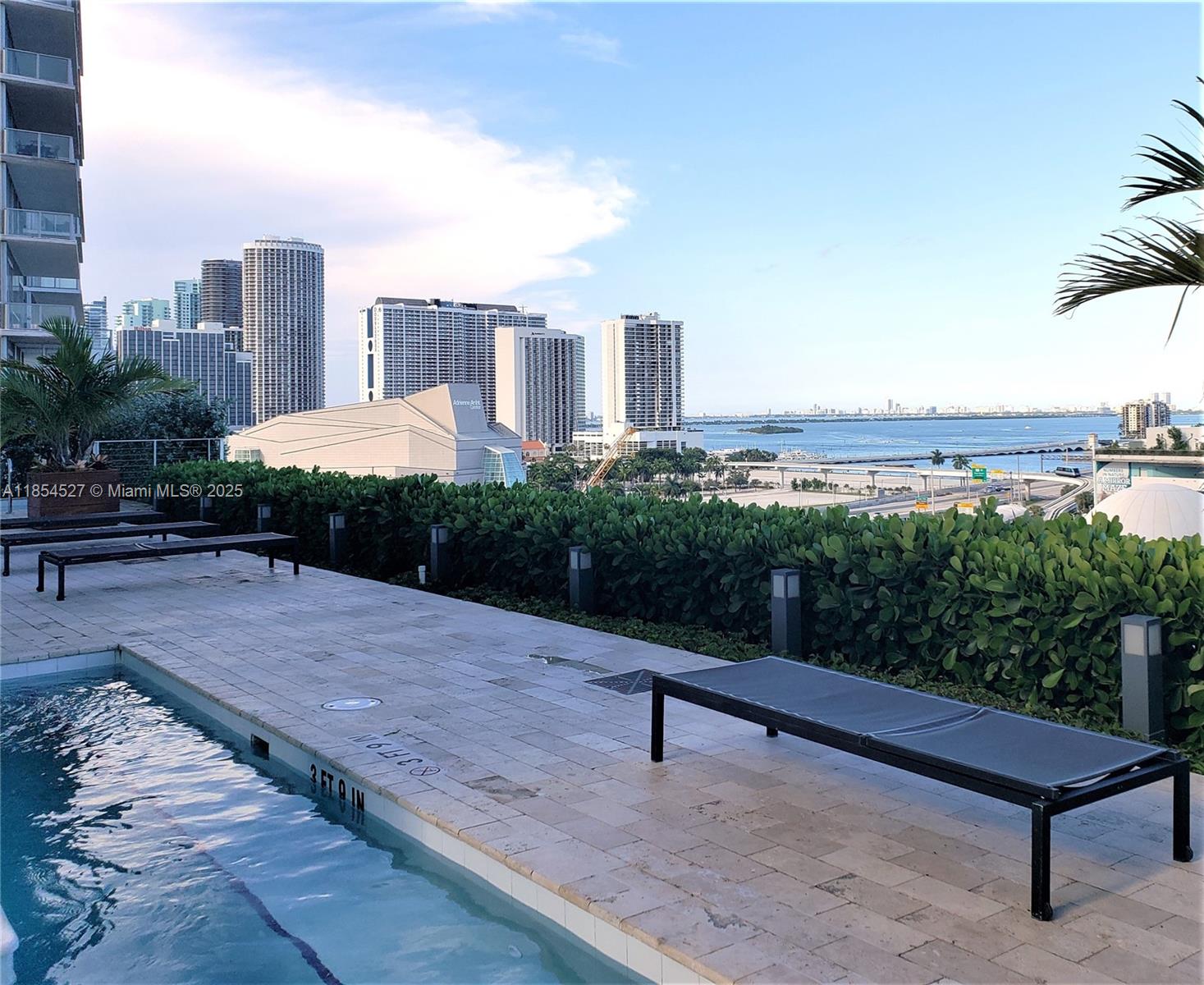 TEN MUSEUM PK RESIDENTIAL - Residential