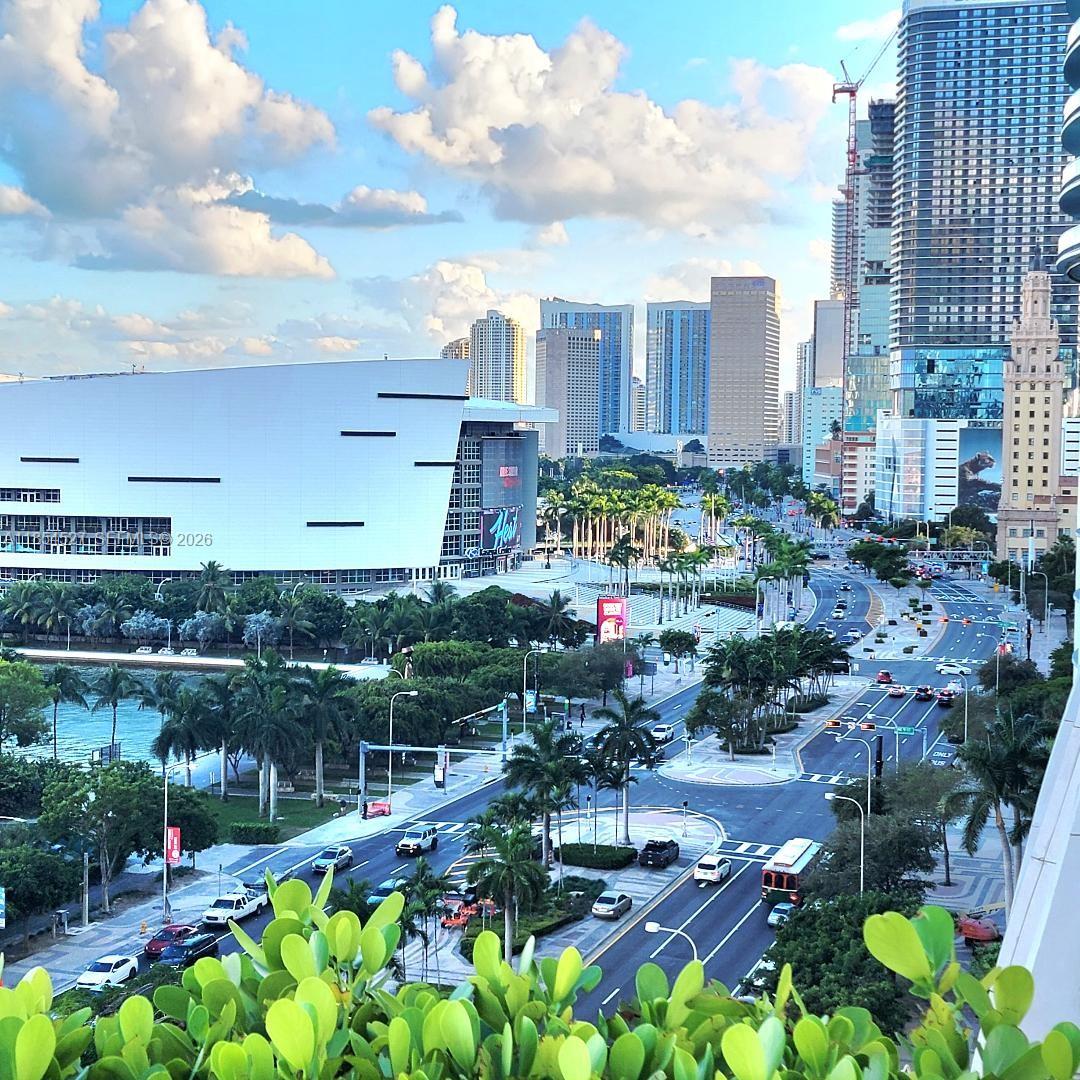 TEN MUSEUM PK RESIDENTIAL - Residential