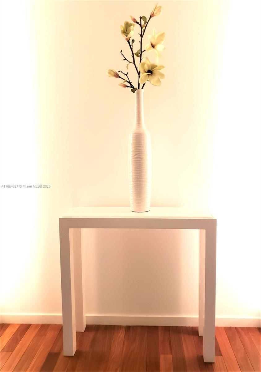 TEN MUSEUM PK RESIDENTIAL - Residential