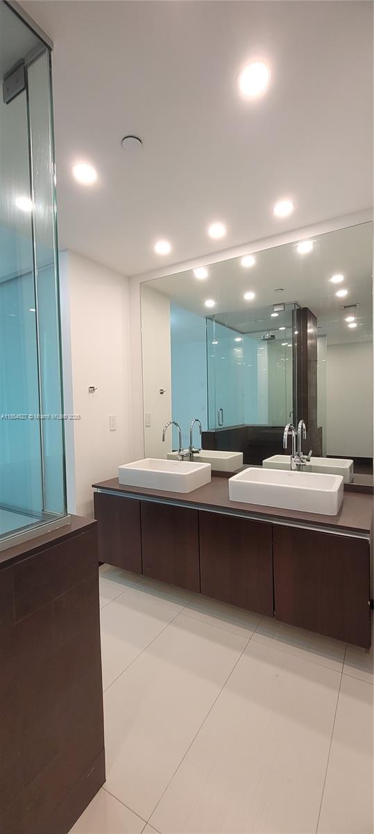 TEN MUSEUM PK RESIDENTIAL - Residential