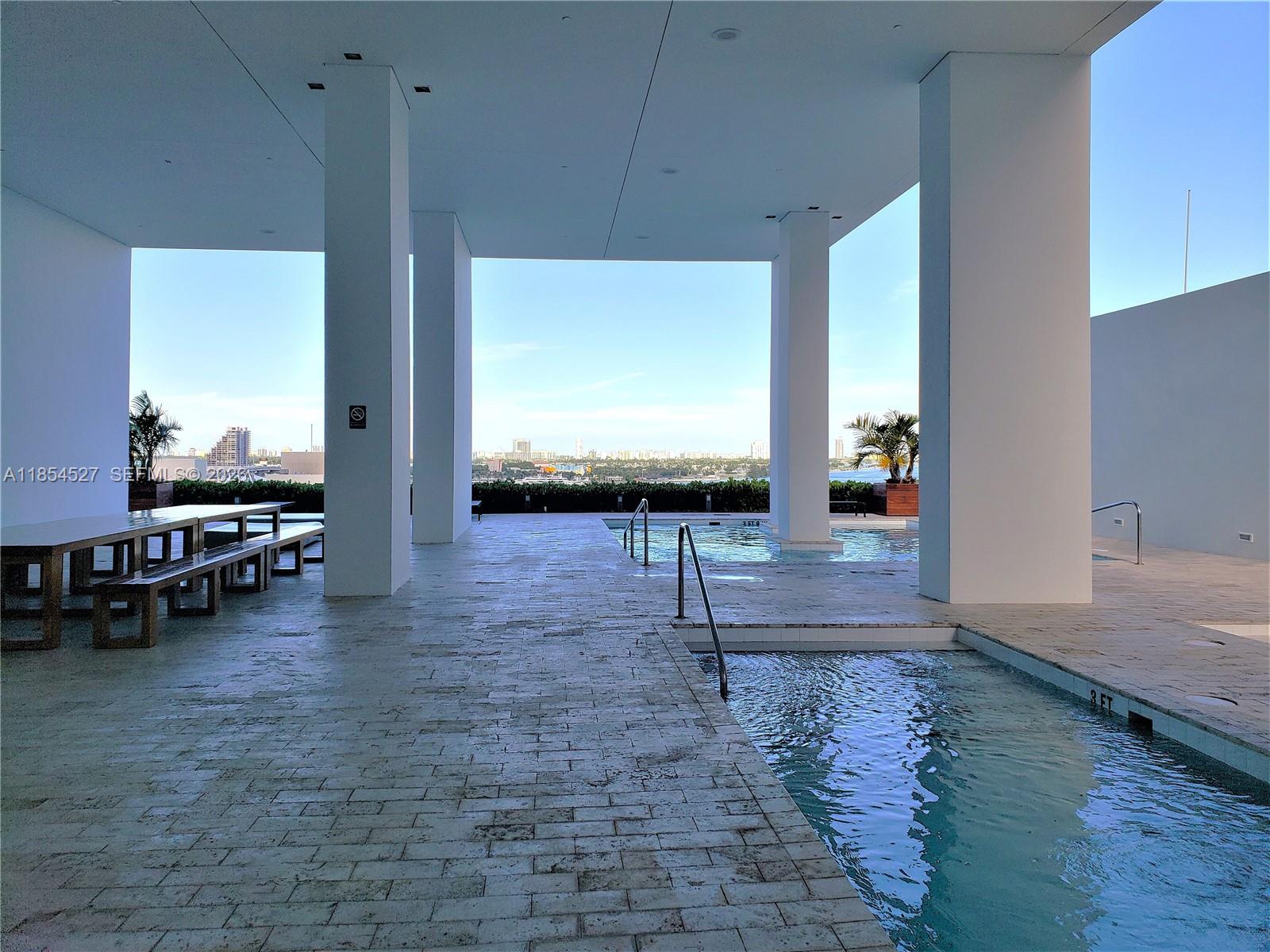 TEN MUSEUM PK RESIDENTIAL - Residential