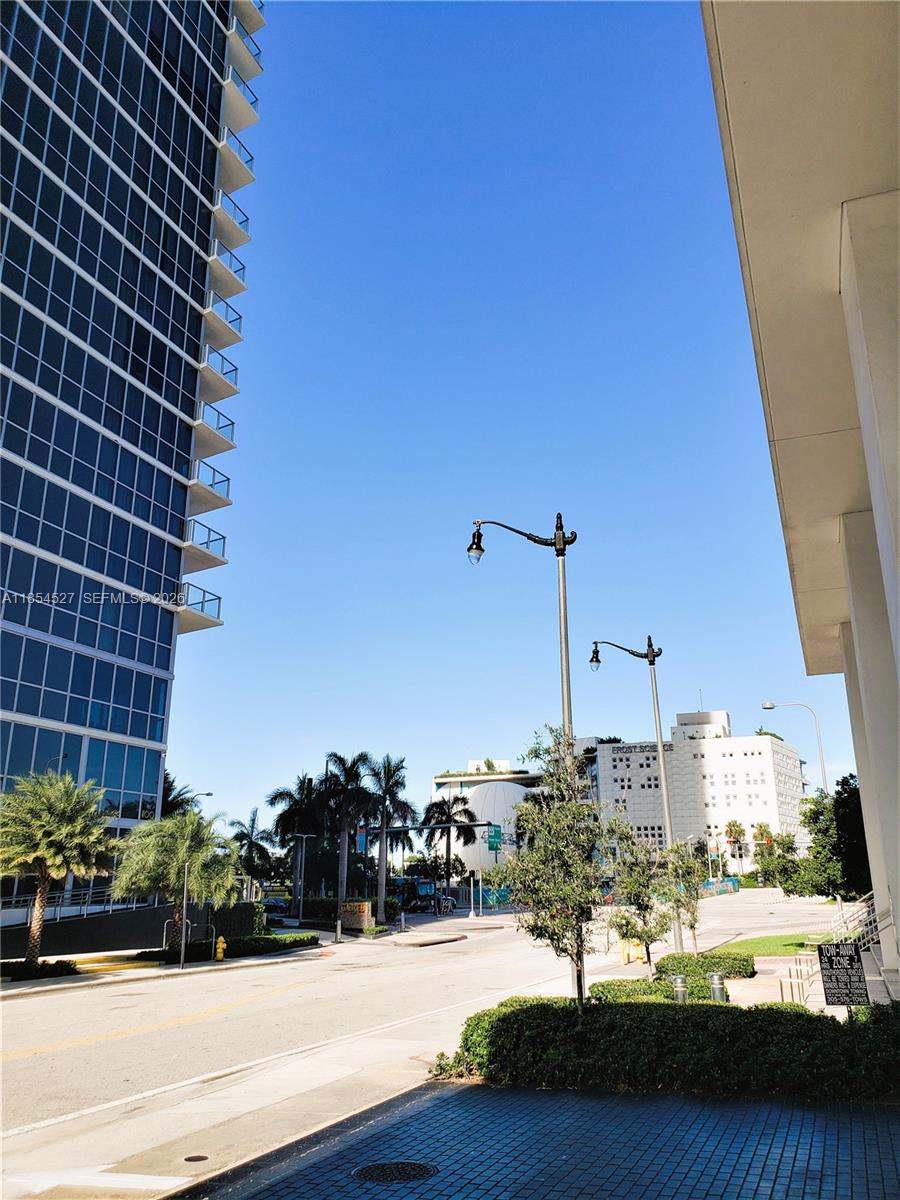 TEN MUSEUM PK RESIDENTIAL - Residential