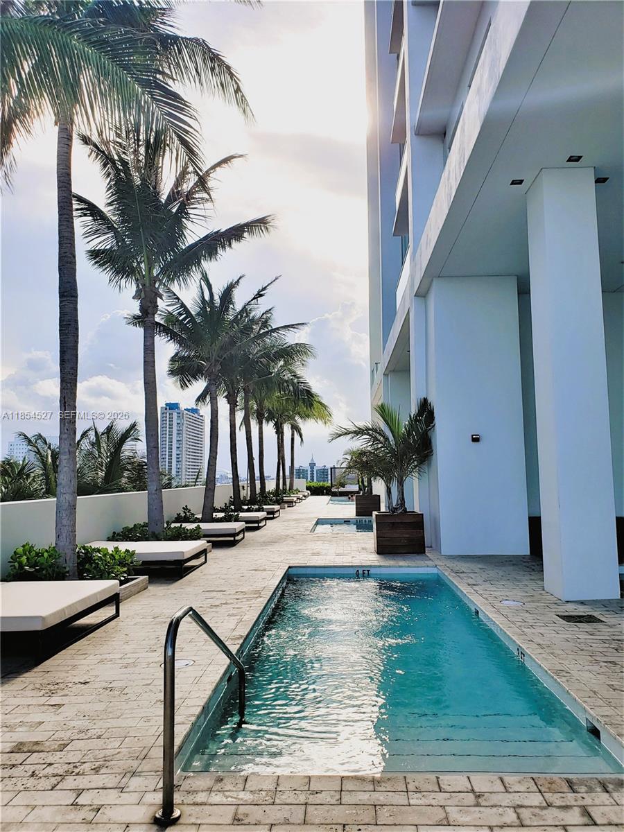 TEN MUSEUM PK RESIDENTIAL - Residential