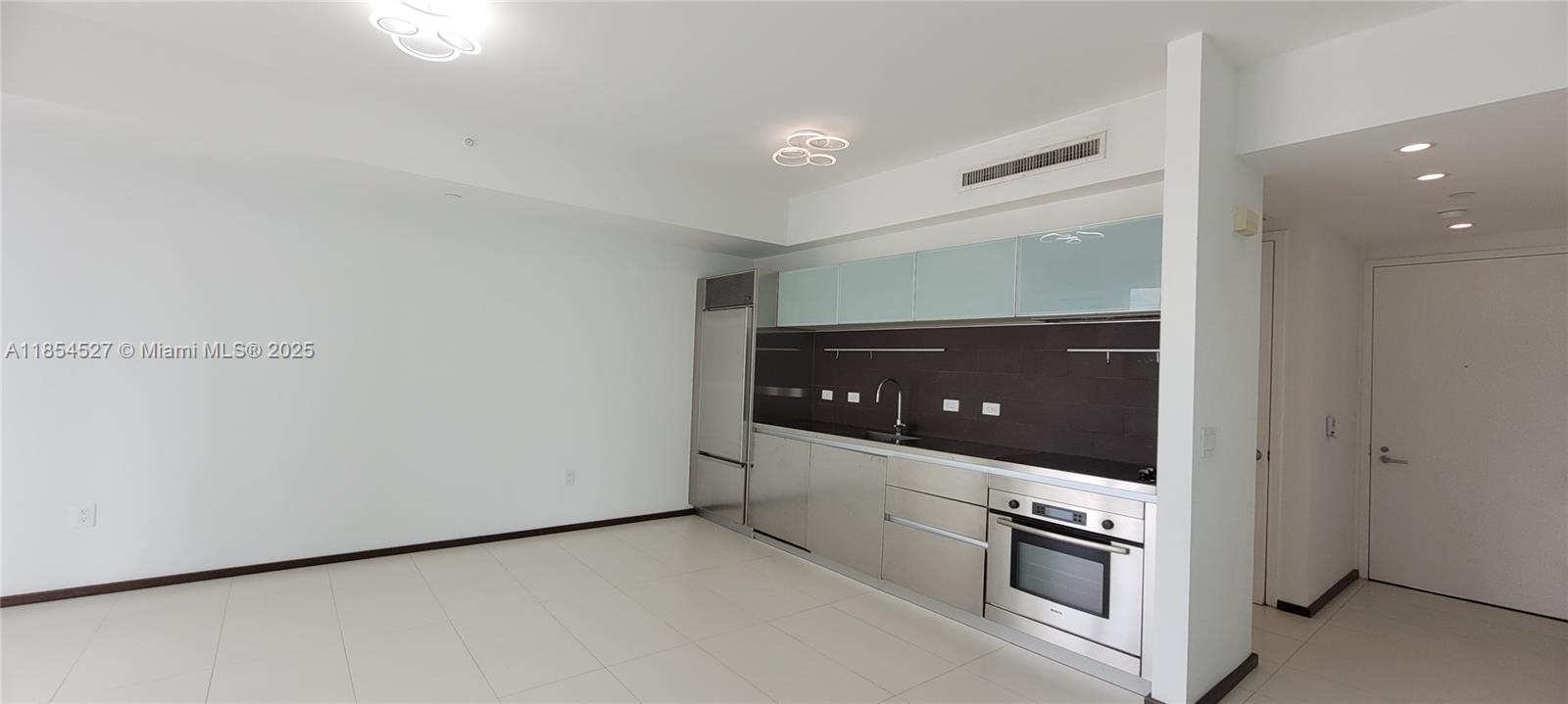 TEN MUSEUM PK RESIDENTIAL - Residential