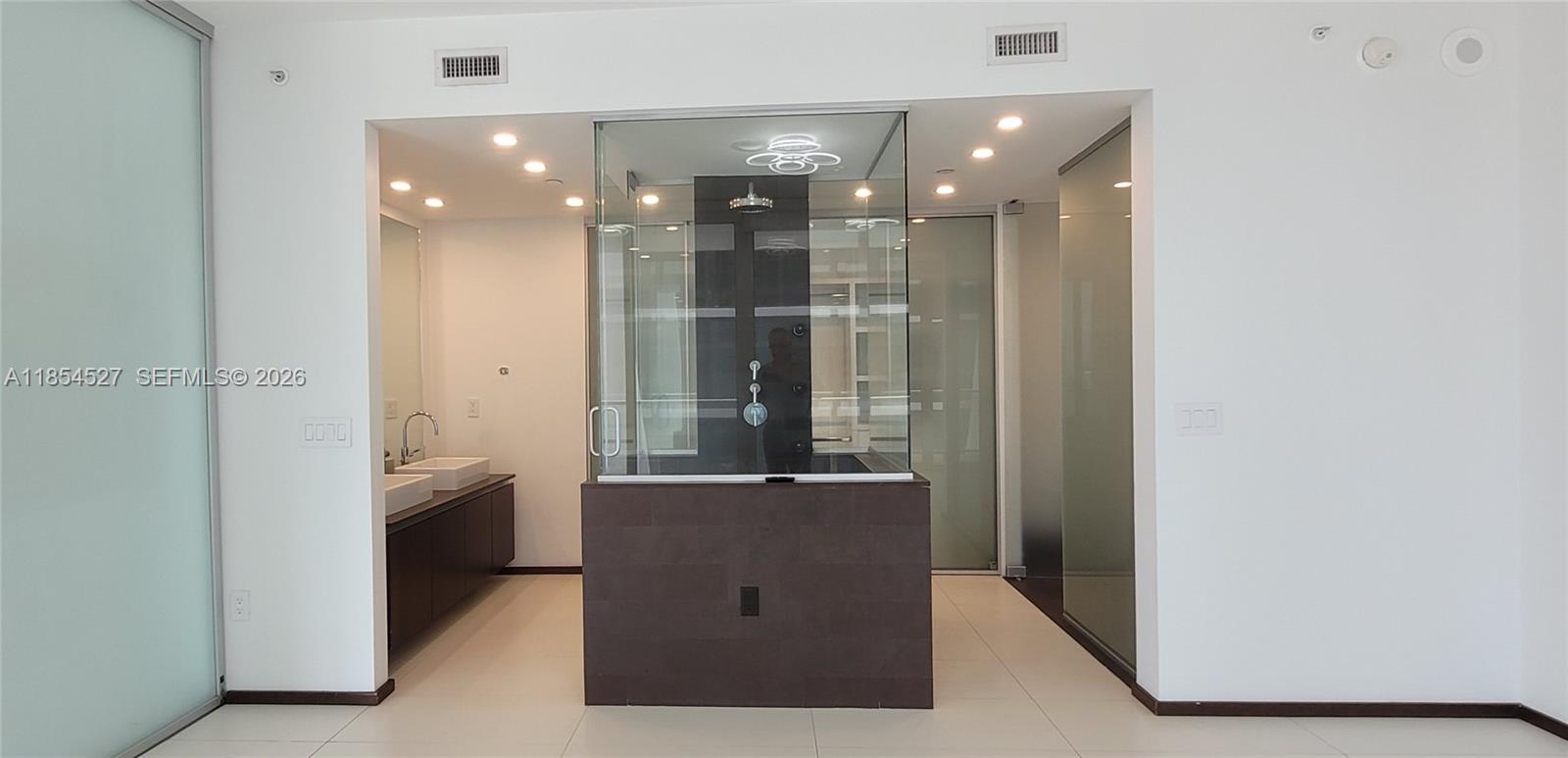 TEN MUSEUM PK RESIDENTIAL - Residential